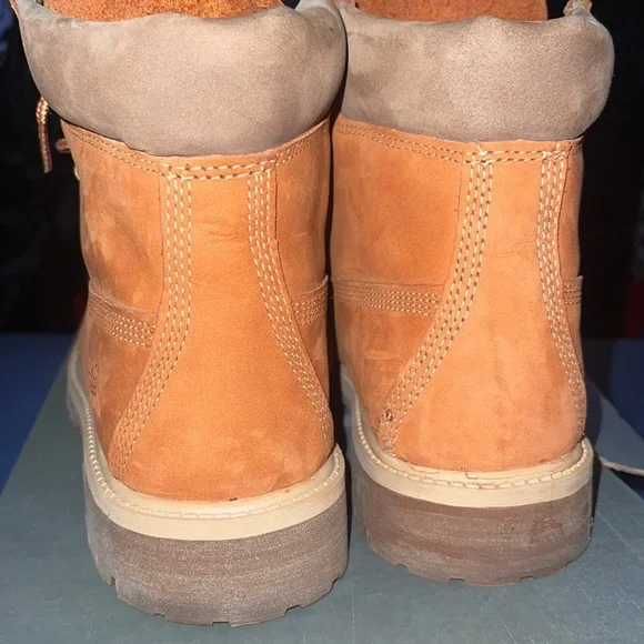 Timberland Boots - Picture 4 of 8